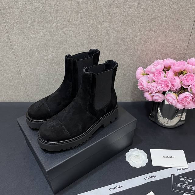 Chanel's new autumn/winter B single shoes with thick soles, elastic bands, Chels