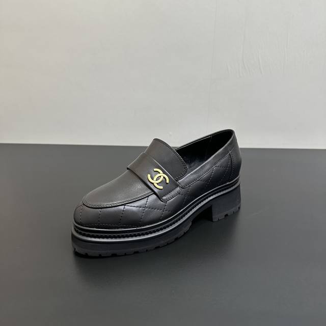 High-end version original 1:1 Chanel Four Seasons single shoes thick-soled loaf