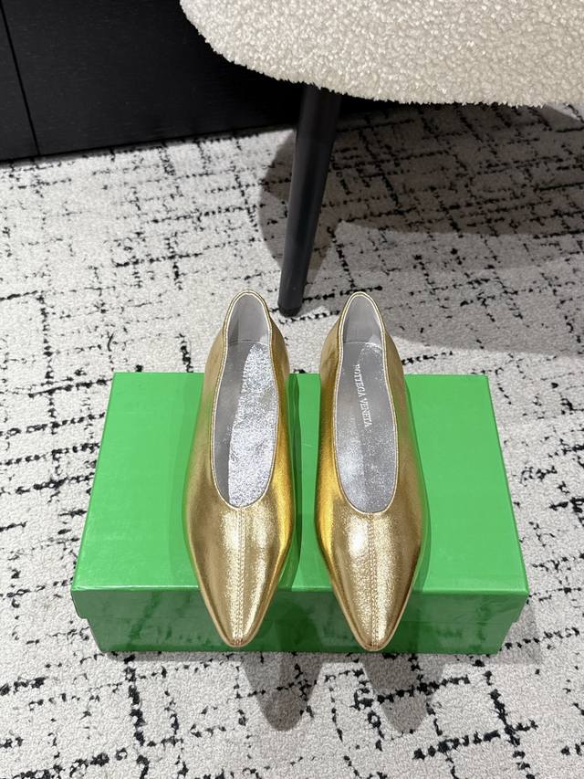 Top version Bv 25 Sofia series women's flat pointed toe shoes Small pointed toe