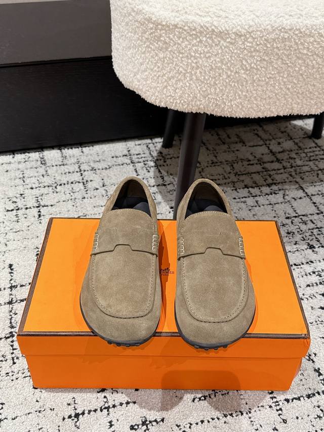 Male+10 #Couple'sHermes 25 Couple's Mules and Loafers Hermes' new autumn and win