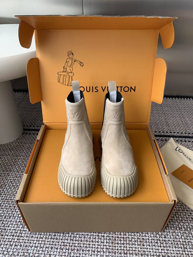 Louis Vuitton slip-on boots DDD. Casual, versatile, and fashionable. Comfortable