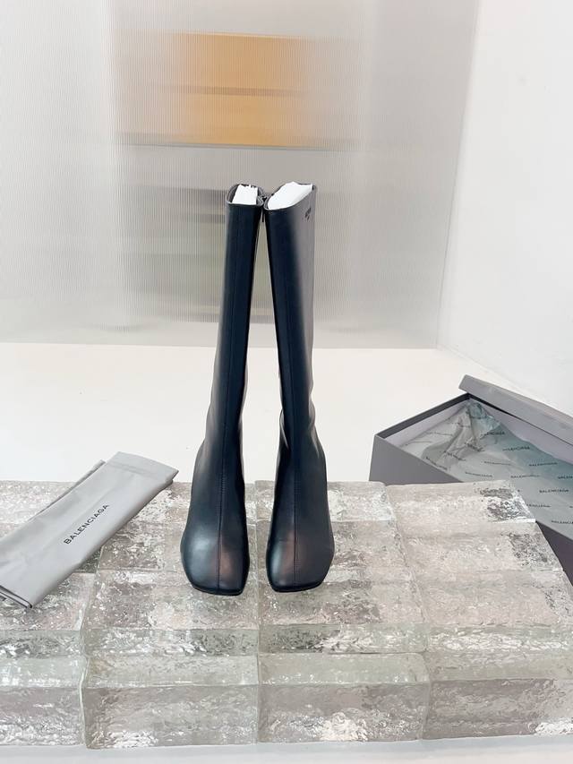 Yves Saint Laurent high-heeled boots. The design highlight of this YSL boot is i