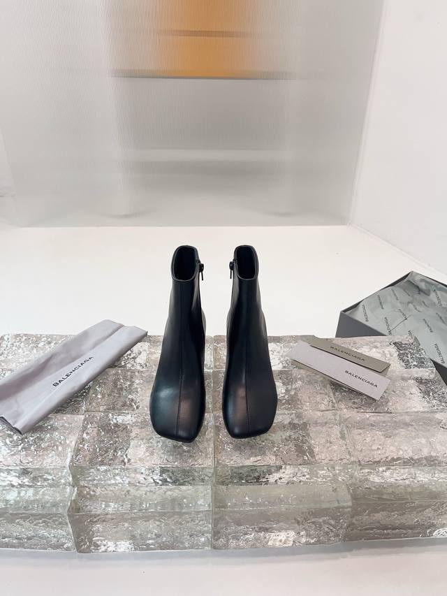 Yves Saint Laurent high-heeled boots. The design highlight of this YSL boot is i