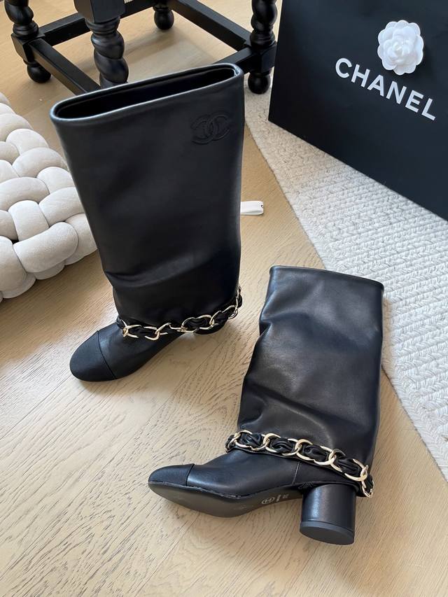 Chanel 25A new chain boot series! Premium version! First-come-first-served! Shee