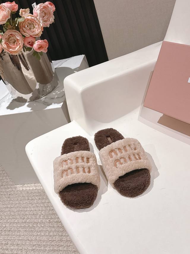 Factory: Exclusive top version Miu Miu 2025Vs new wool slipper series A versati