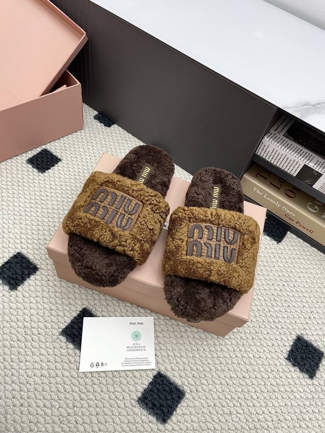 Shopping-level Miu Miu 2025 Fall/Winter new letter wool slippers DDD. Super com