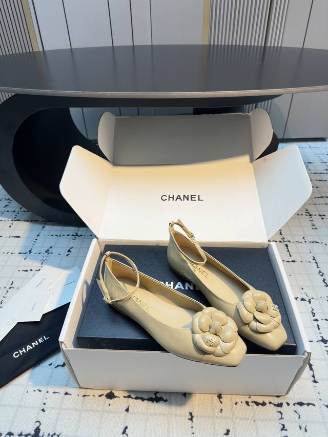 Chane* Chanel 25Ss new single-shoe Mary Jane square-toed Camellia flats This sea