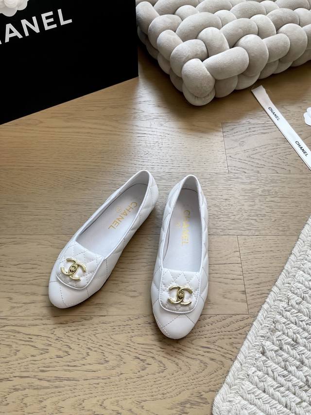 Chanel's new diamond buckle shoe collection! premium edition! Pre-sale DDD. Shee