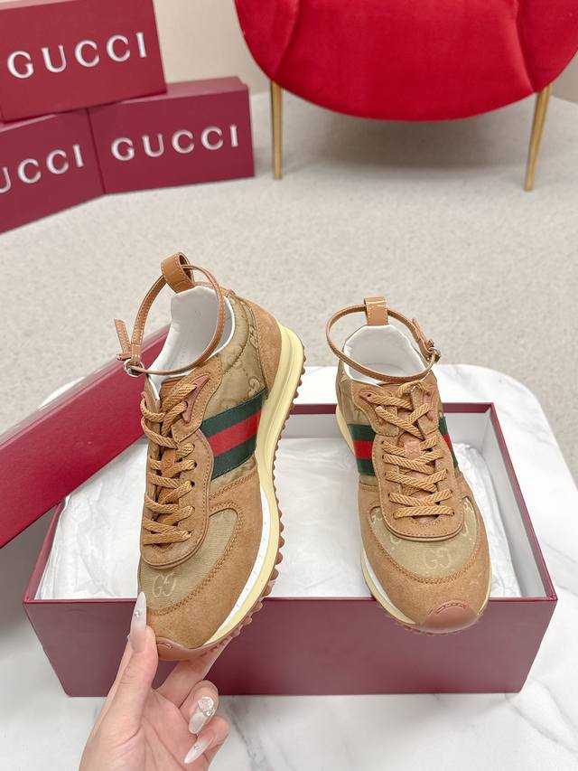 Women's Gucci's latest Spring/Summer 2025 runway sneakers, the Forrest Gump shoe