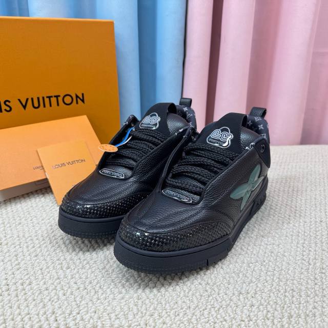 Upgraded flats, Lv-Louis Vuitton vs. all market versions, couples' runway-fresh