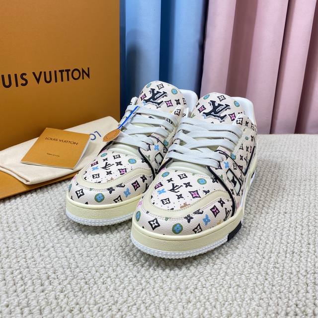 Couples' Lv-Trainer Louis Vuitton PK all market versions. Couple's DDD. New run