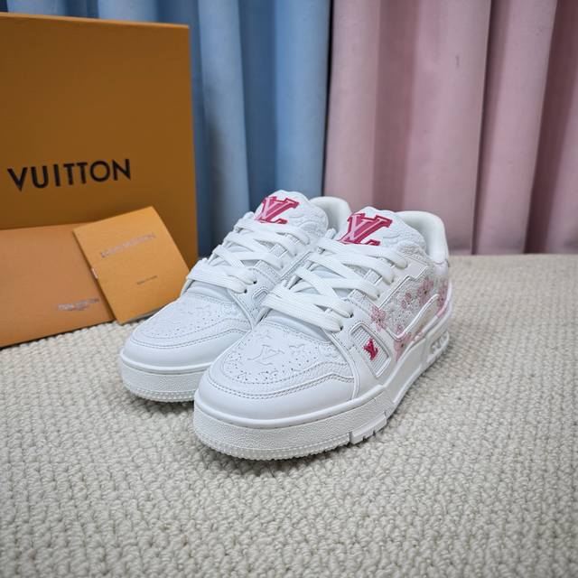 In stock, new couple's Lv-Trainer Louis Vuitton pairs all-match couple's models