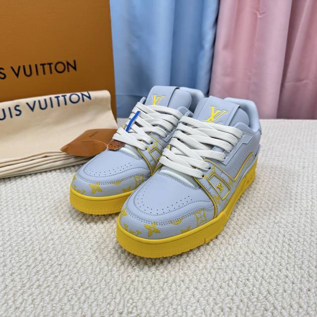 Lv-Trainer Louis Vuitton PK all market versions, couple's style. New runway bask