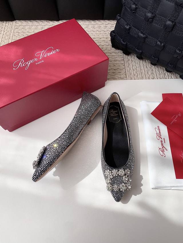 Roger Vivie* RV diamond-studded wedding shoes and high heels..DDD. Cashmere leat