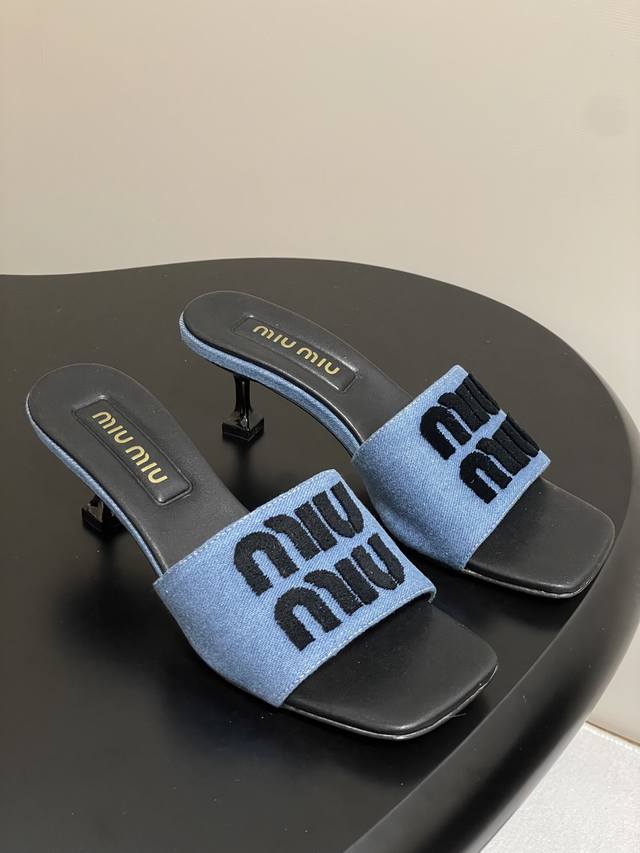 25Ss New Early Spring Miumiu Logo Strap Slippers with Kitten Heels and High Heel