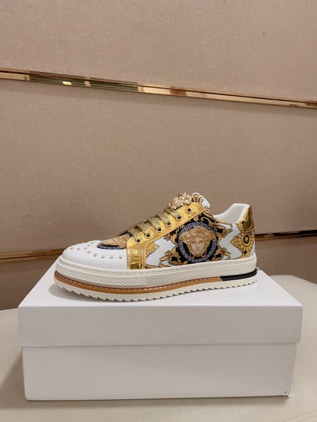 Factory price new Versace shoes with imported cowhide upper and imported sheeps