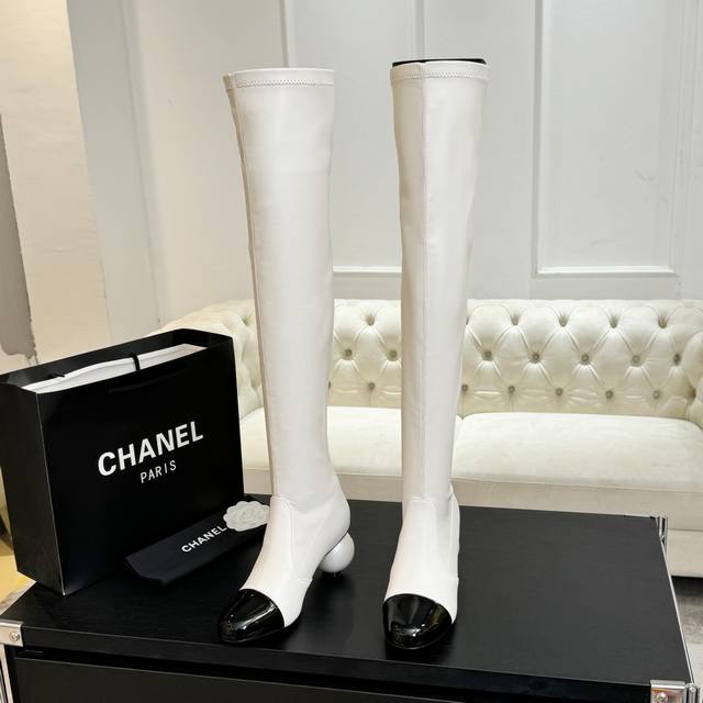 Long Boots Chane* | Chanel's new Fall/Winter 25A Double C and Giant Pearl Heel