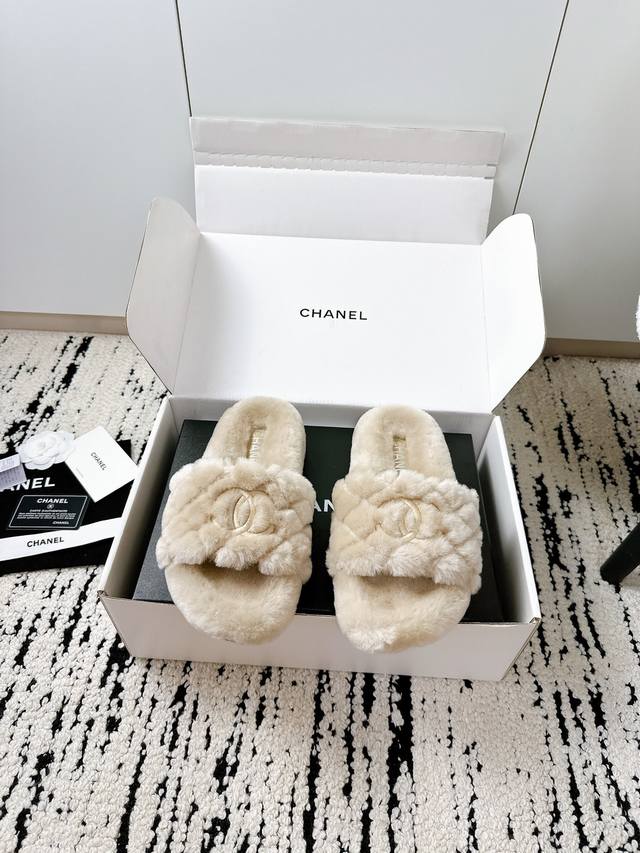 Electrically embroidered off-white DDD, factory-made and purchased from a purcha