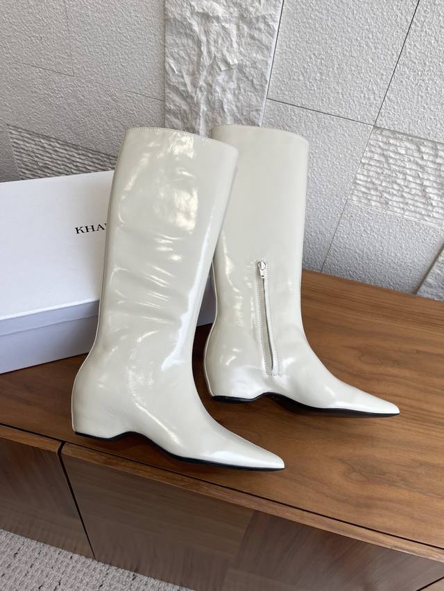 Top-of-the-line version: Khaite 25Ss Sybil boots, new fall/winter boots with sid