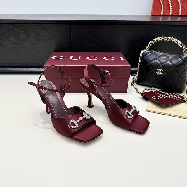 Gucci Gucci 25th anniversary new style G home rhinestone horsebit high heel sand