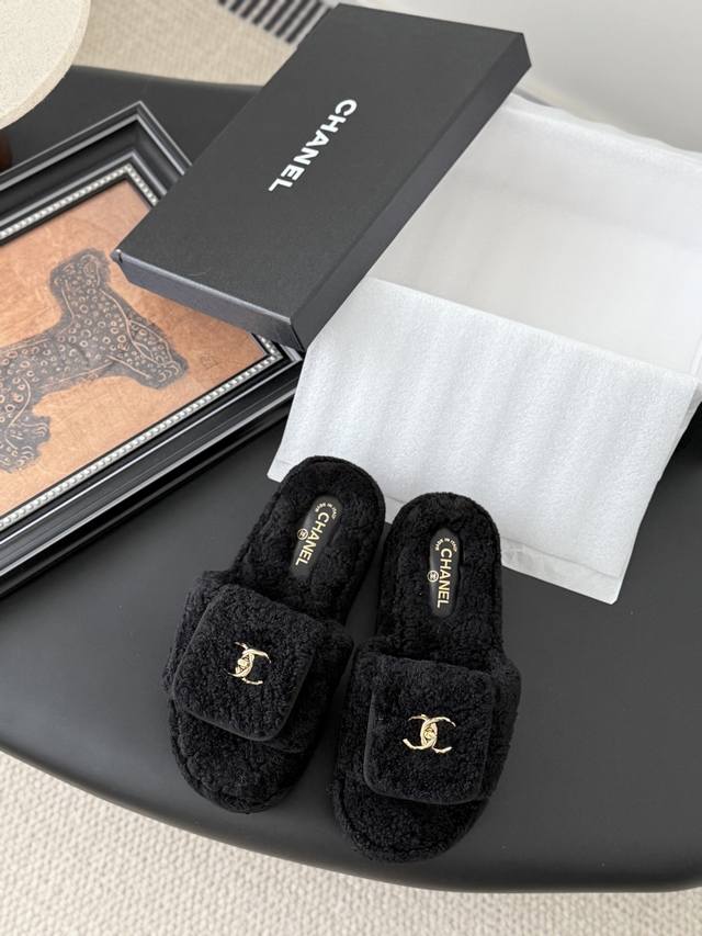 Chanel 25K new autumn and winter furry slippers Teddy fur shoes are very comfort