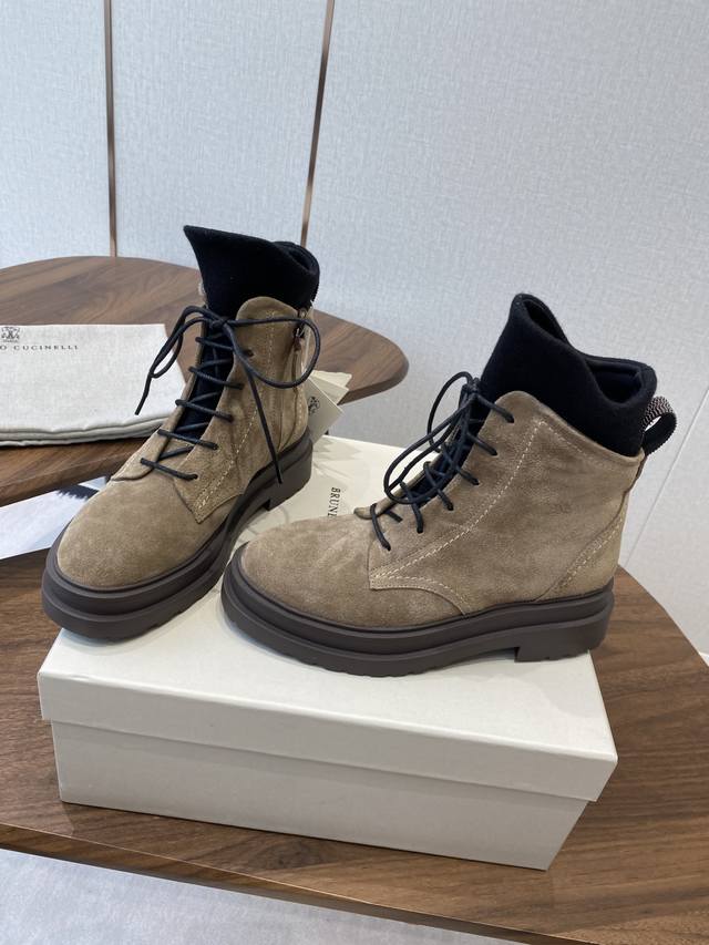Brunello Cucineli Ss25New Arrival~ Brunello Cucineli | New fall/winter lace-up M