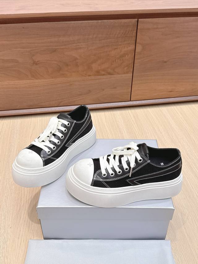 Shopping-grade cloth New spring and summer cross-shaped big-head thick-soled der