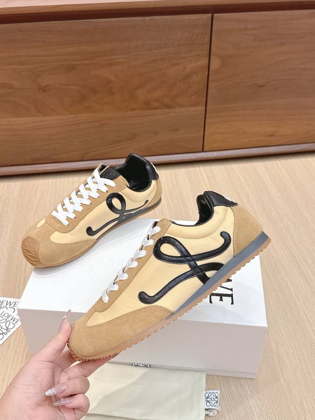 Shopping-level #Loewe's new Ballet Runner 2.0 sneakers feature a playful toe des