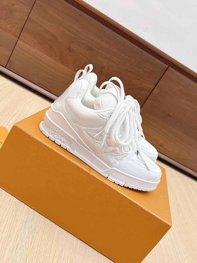 Shopping agent level men +10 #Louis Vuitton new couple's casual sports shoes sim