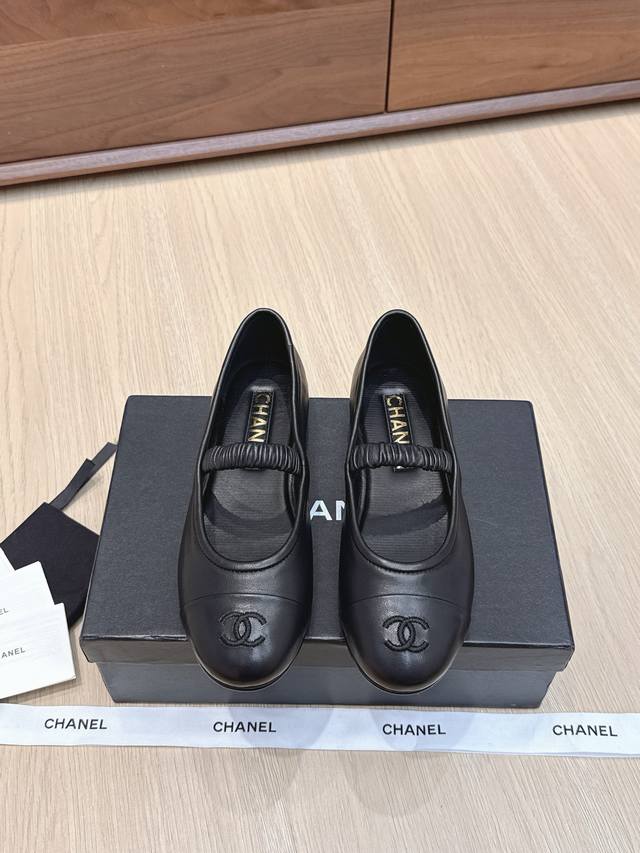 Shopping-level# The new Chanel elastic Mary Jane with leather is so pretty! I ne