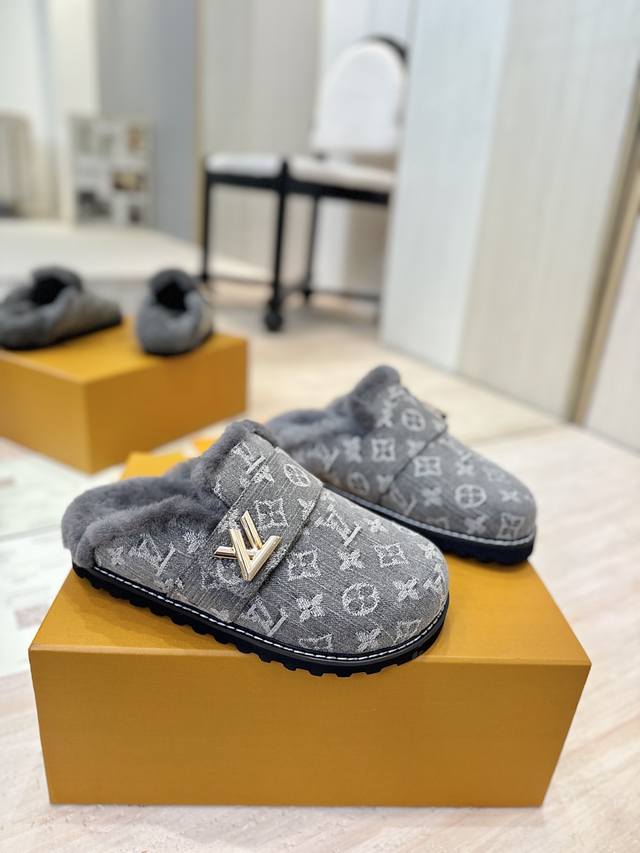Top-of-the-line edition for men and women Louis Vuitton LV closed-toe slippers,