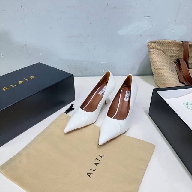High quality factory delivery! Niche fashion brand Alaia 25Ss new autumn and wi