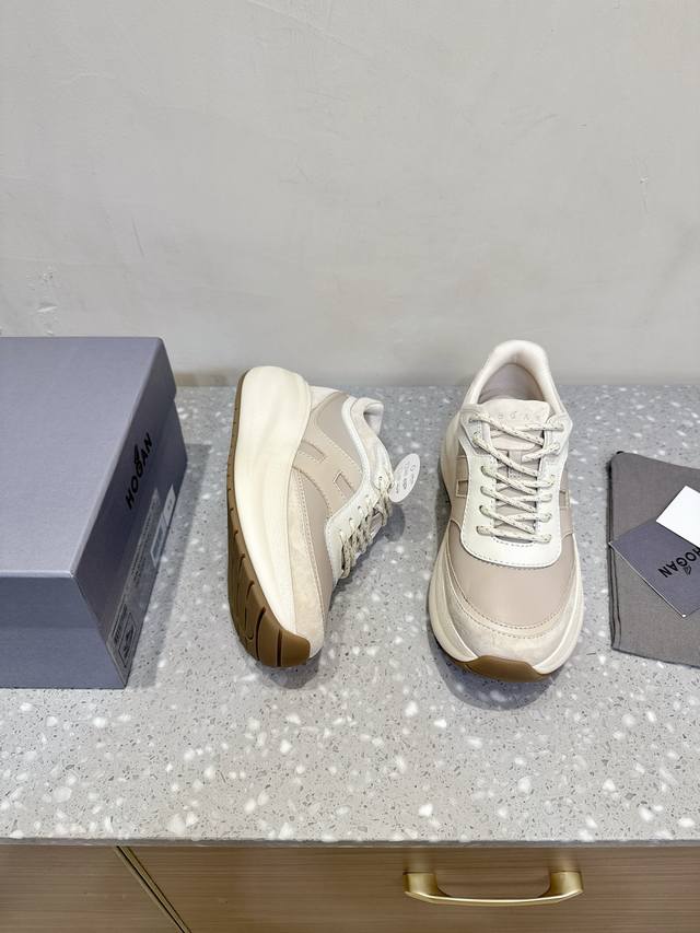 Hogan 25Ss new autumn/winter thick-soled dad shoes Because they're truly lightwe