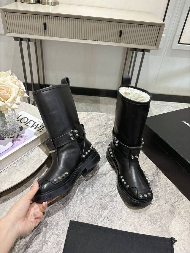 Wool lining, 2025 autumn and winter new Aw King riveted leather buckle boots, Ma