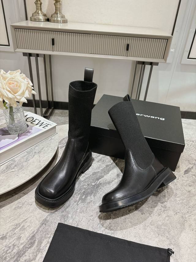 2025 Fall/Winter New Alexander Wang Sock Boots with Alexander Wang's Latest Elem