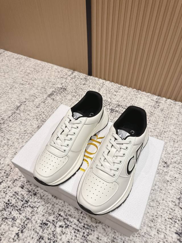Premium Edition: Dior's new couple's sneakers reinterpret sporty style with an e