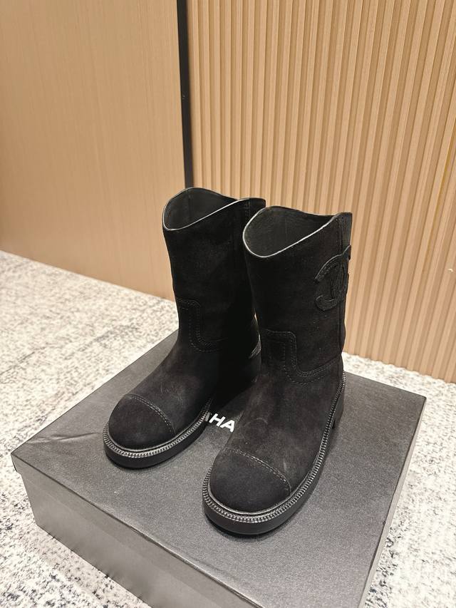 Top version: Chanel *New autumn and winter This knight boot is truly the epitome