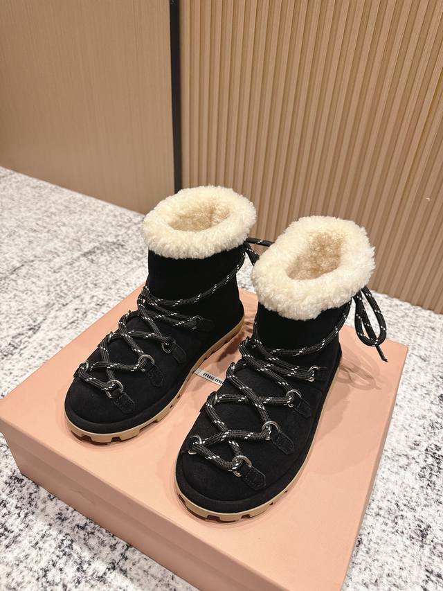 Premium Edition: Miumiu's new 2025 Fall/Winter furry ankle boots. Awakening wint