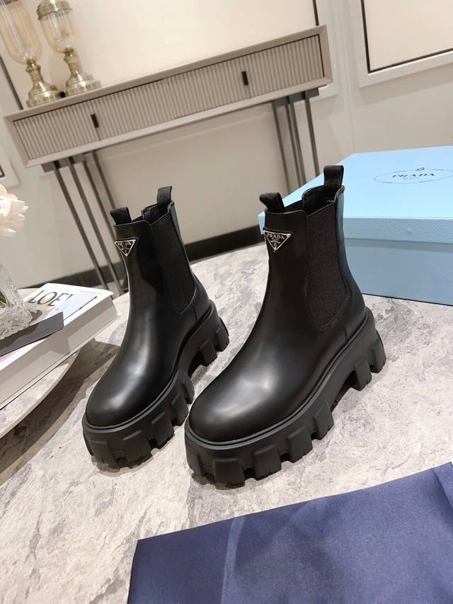 New boots from the Pujia counter and official website. Fabric: cowhide with ope