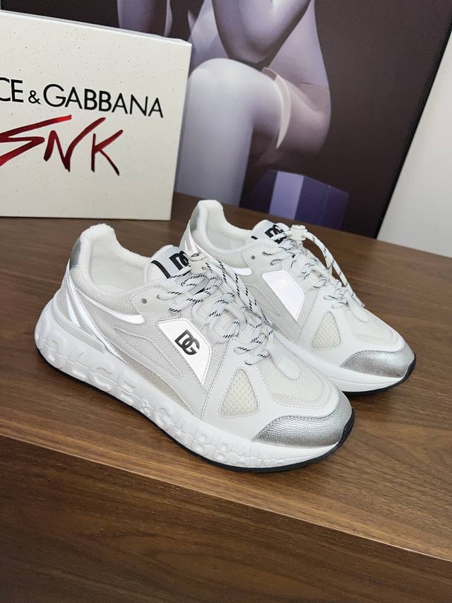 High-end edition, high-quality, original D0Lce & Gabbana DDD. This year's flagsh