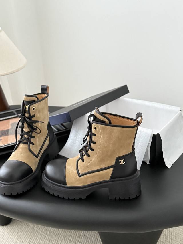 Chanel 25B Autumn/Winter High-End Handcrafted Ankle Boots DDD. Excellent quality