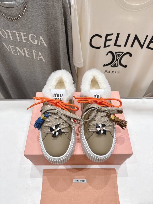 High-end factory wool lining Miumiu 25Ss New Arrival F039 ~ Miu's new lace-up t