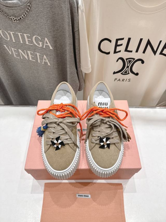 High-end factory version Miumiu Miumiu 25Ss New Arrival F039 ~ Miu's 2025Ss cat