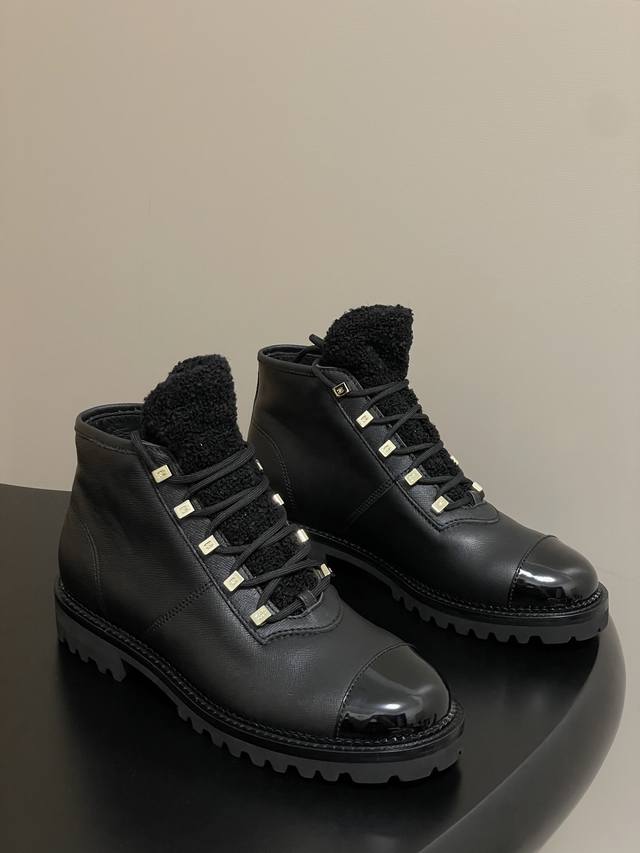 25Fw New Fall/Winter Chanel Martin boots with lace-up woolen tongue and ankle bo