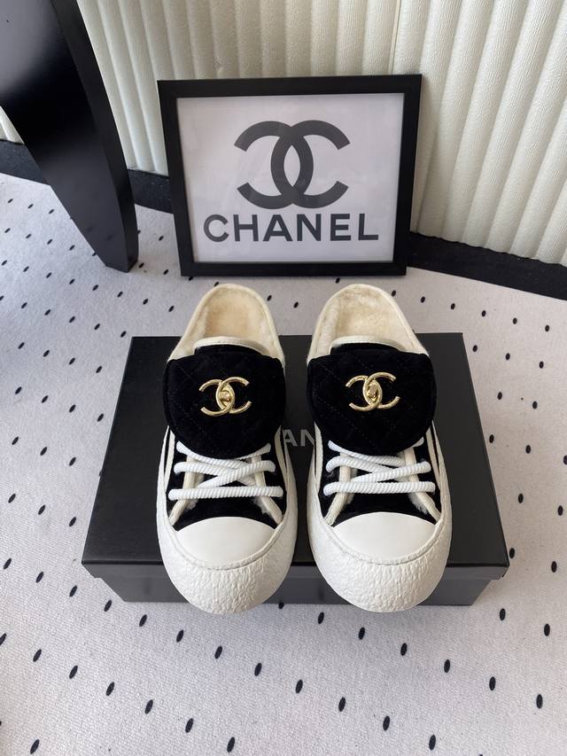 Chanel's new autumn and winter wool half-slippers. I really like this series. Pu