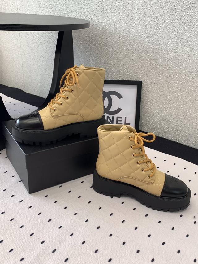 Chanel's new autumn and winter ankle boots, high version, super hot must-have it