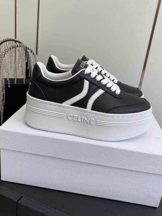 Celine Celine 2025Ss spring and summer new thick-soled bread shoes for women. Th