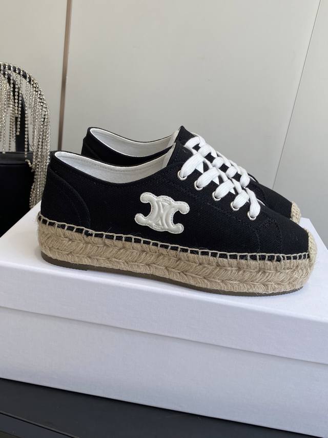 Celine 25Ss latest Arc de Triomphe fisherman shoes are hard to find in the store