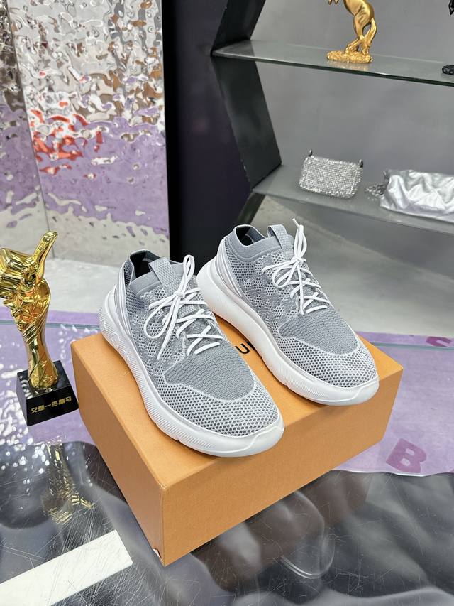Factory Price: Louis Luitton 2025 new Louis Vuitton lace-up series, featuring i