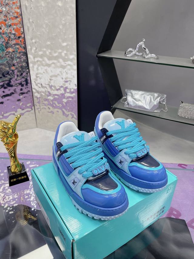 Factory Price: Purchasing Edition Lucky Pudding Patent Leather Louis Vuitton LV